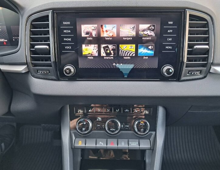 Škoda Karoq SUV / Terénní 1,5 l 110 kw