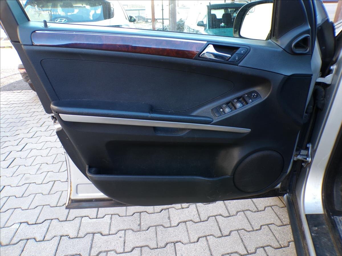 Mercedes-Benz Třídy M Ostatní 3,5 l 200 kw