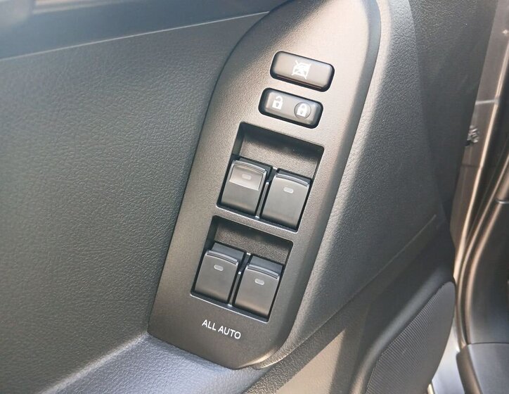 Toyota Land Cruiser SUV / Terénní 2,8 l 150 kw