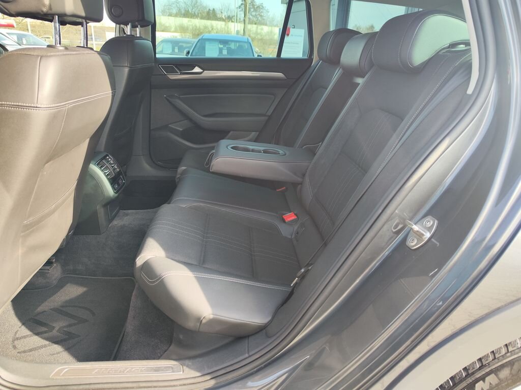 Volkswagen Passat Kombi 2,0 l 176 kw