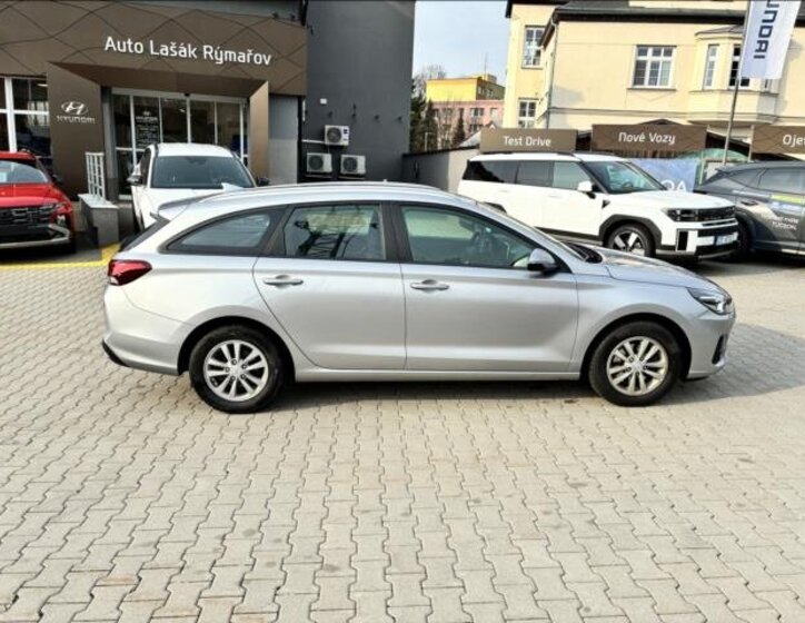 Hyundai i30 Kombi 1,6 l 85 kw