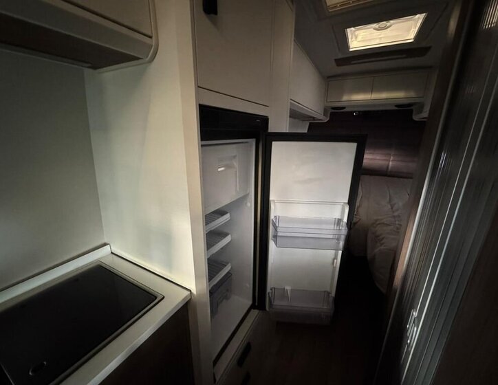 Mercedes-Benz Sprinter 25