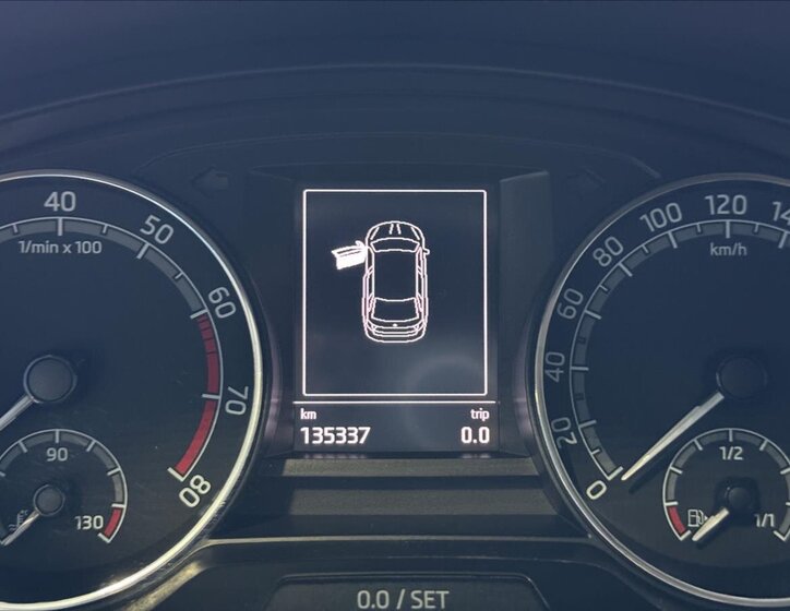 Škoda Rapid Hatchback 999,0 70 kw