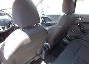 Peugeot 208 Hatchback 1,2 l 60 kw