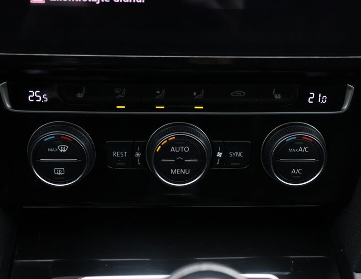 Volkswagen Passat 20