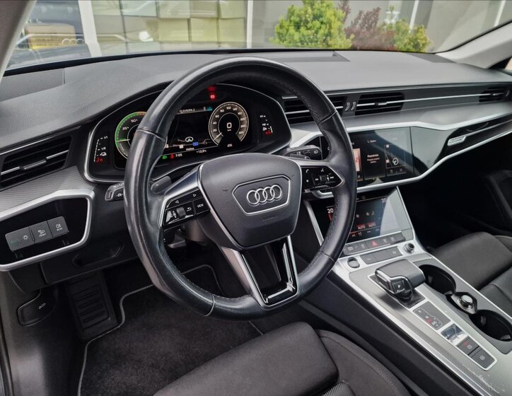 Audi A6 Kombi 2,0 l 220 kw