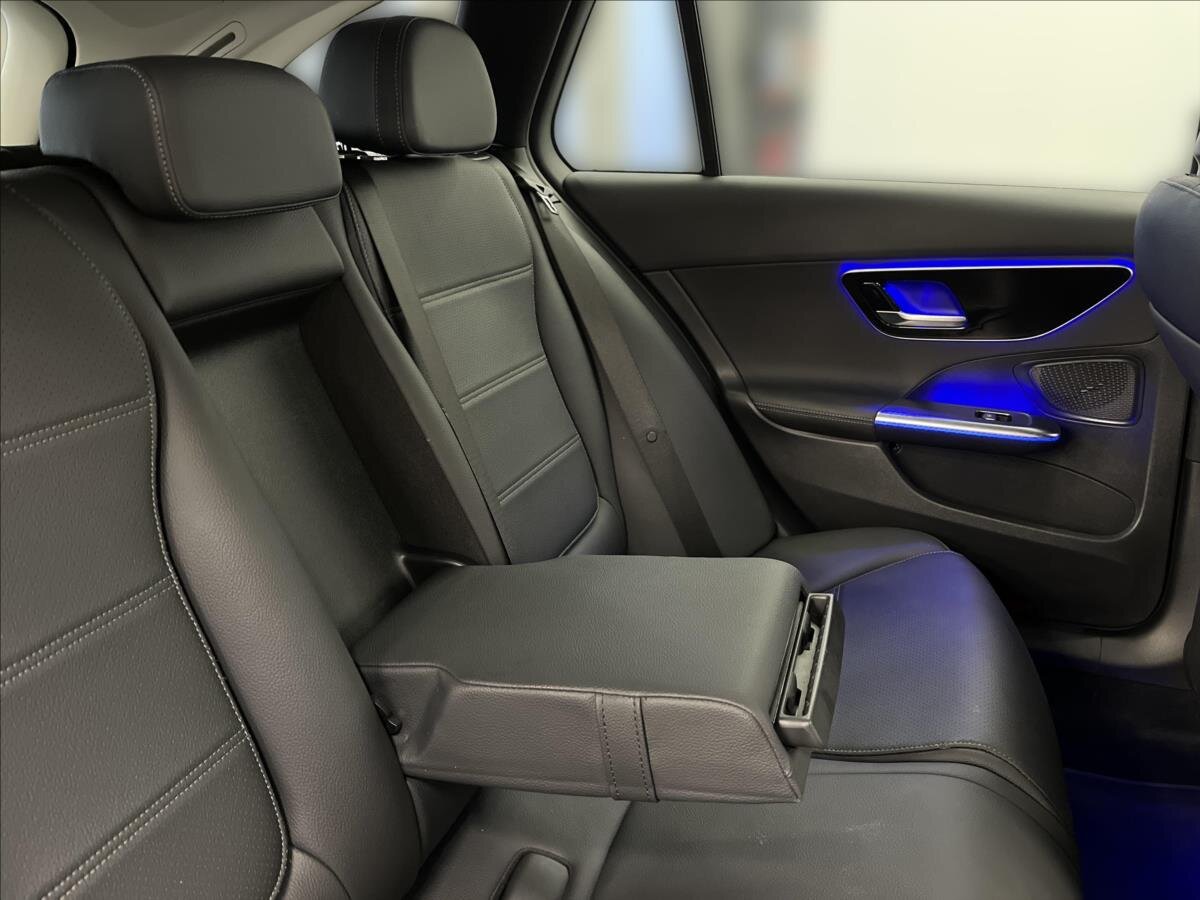 Mercedes-Benz Třídy C Kombi 2,0 l 145 kw