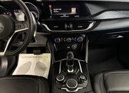 Alfa Romeo Stelvio 19