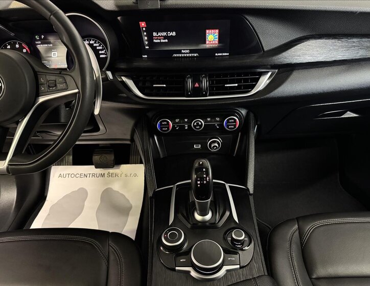 Alfa Romeo Stelvio 19