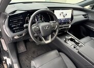 Lexus RX SUV 2,5 l 136 kw