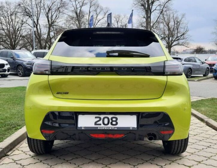 Peugeot 208 10