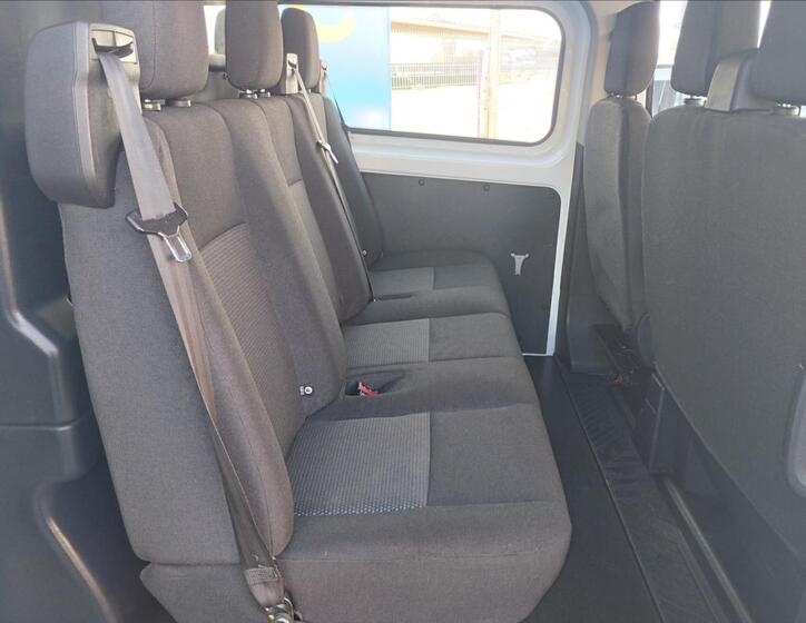 Ford Transit Custom 9
