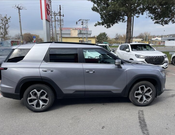 SsangYong Torres SUV / Terénní 1,5 l 120 kw