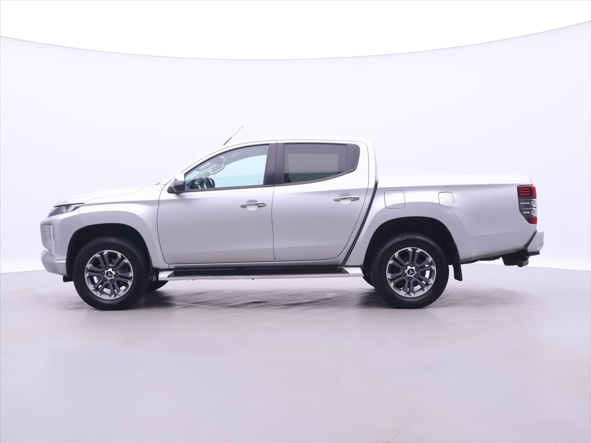 Mitsubishi L200 Pick-up 2,3 l 110 kw