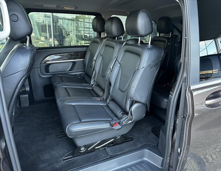 Mercedes-Benz Třídy V 7