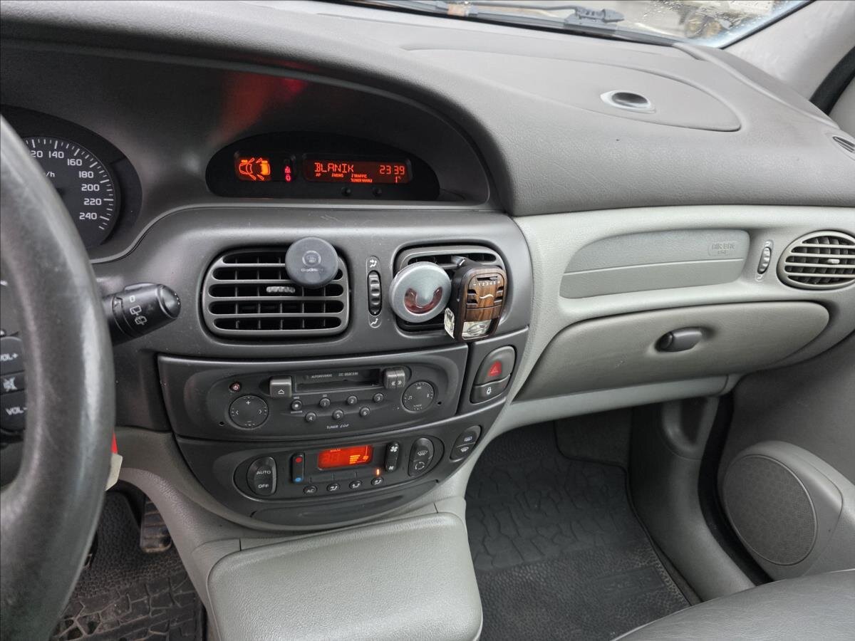 Renault Scénic Kombi 1,6 l 79 kw