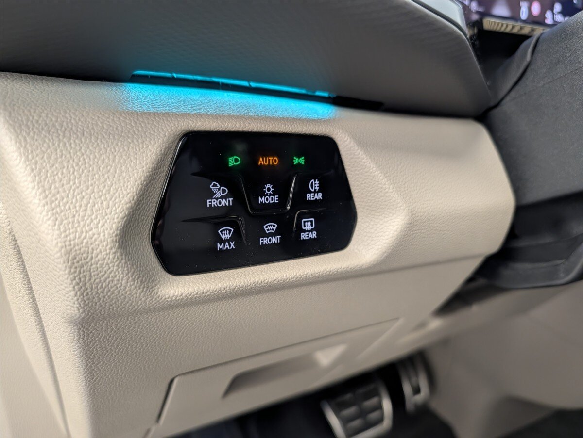 Volkswagen Multivan VAN-Minibus 0,0 130 kw