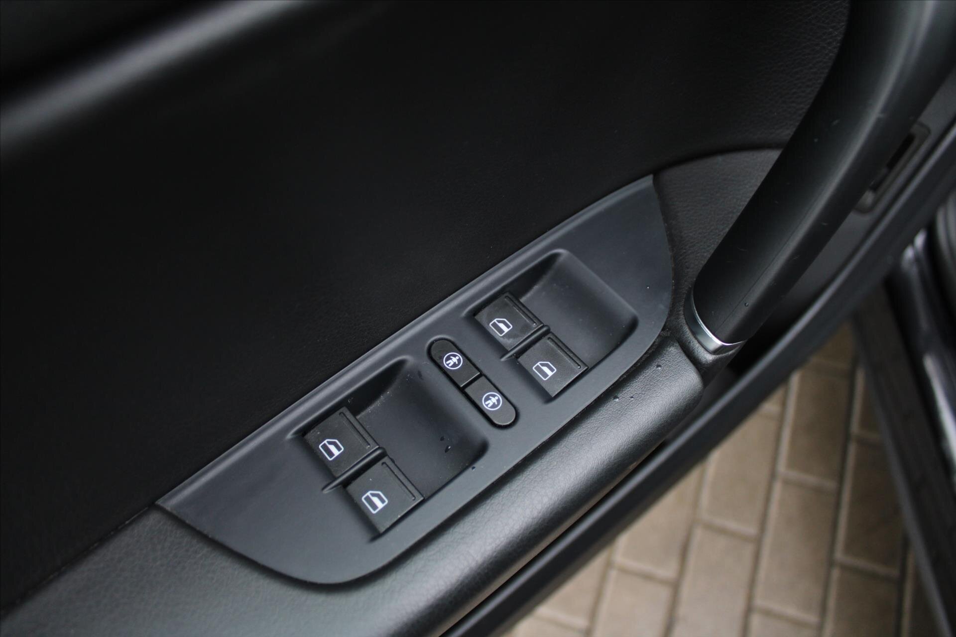 Volkswagen Touareg SUV / Terénní 3,0 l 193 kw