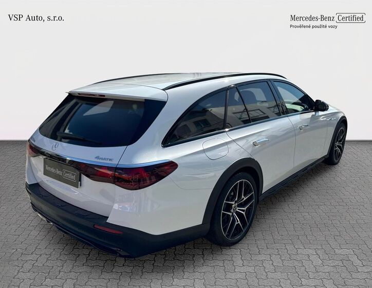 Mercedes-Benz Třídy E 5