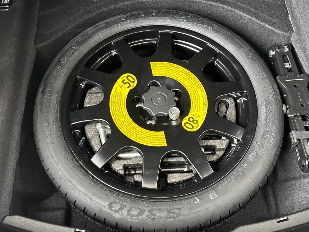 Audi S8 Sedan / Limuzína 4,0 l 420 kw