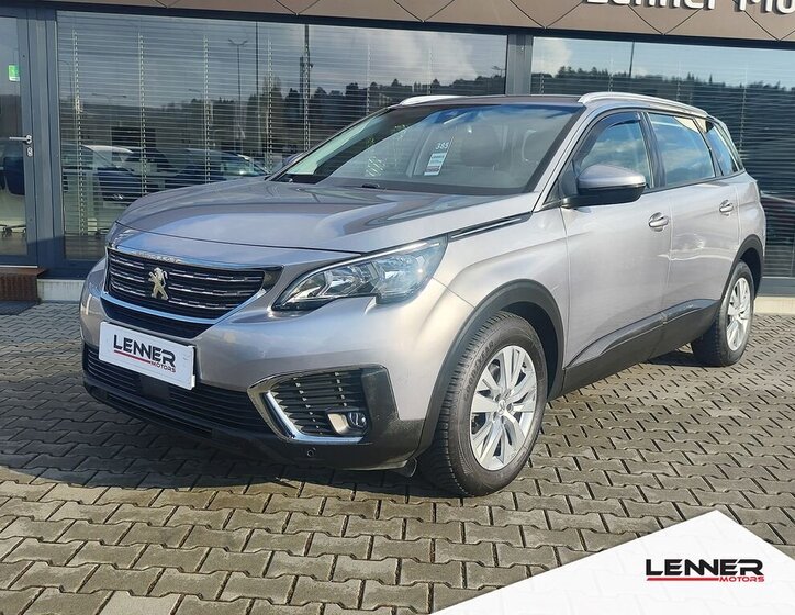 Peugeot 5008 SUV / Terénní 1,2 l 96 kw