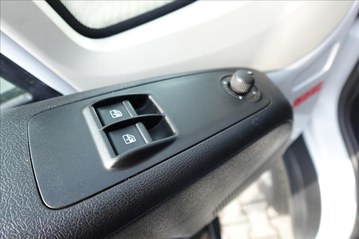 Opel Movano Ostatní 2,2 l 121 kw