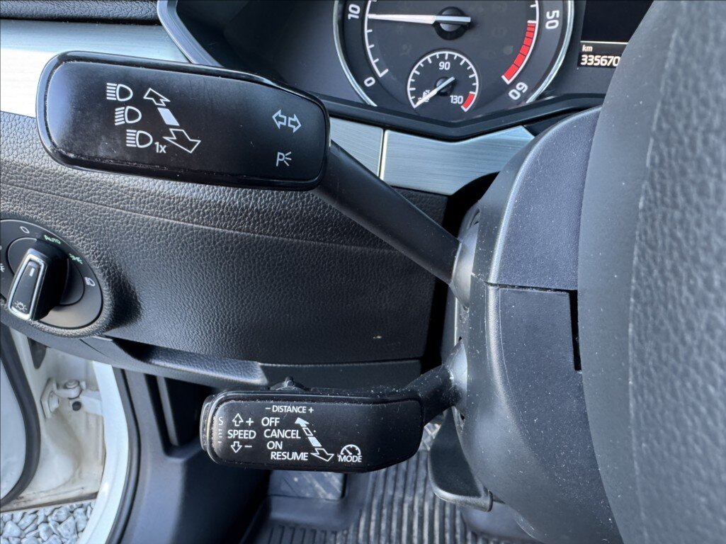 Škoda Superb Sedan / Limuzína 2,0 l 140 kw