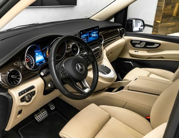 Mercedes-Benz Třídy V 11