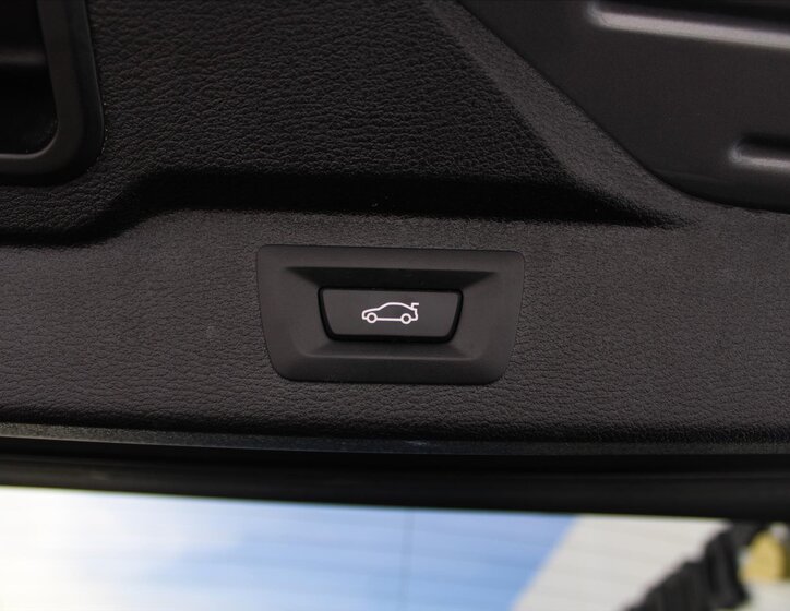 BMW X5 SUV 3,0 l 230 kw