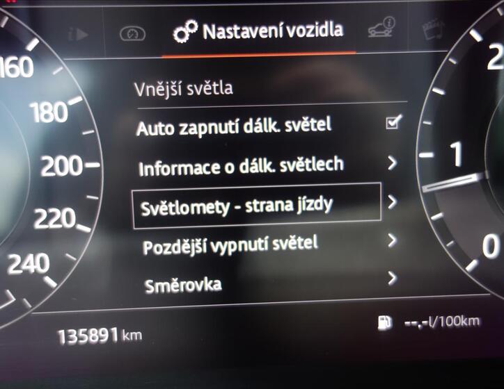 Land Rover Range Rover Velar 24