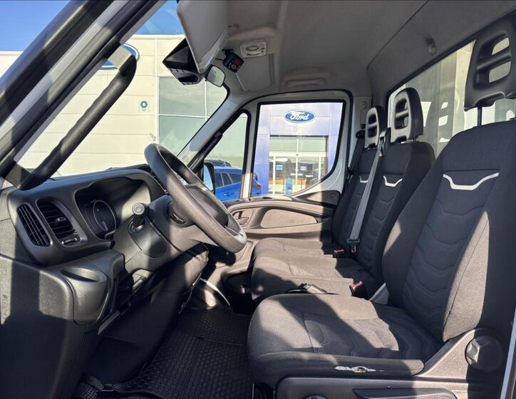 Iveco Daily Skříň 3,0 l 118 kw