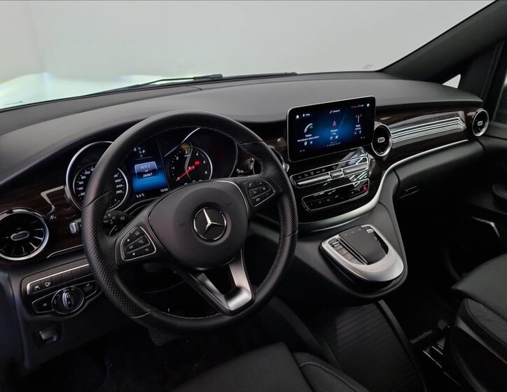Mercedes-Benz Třídy V MPV 2,0 l 174 kw