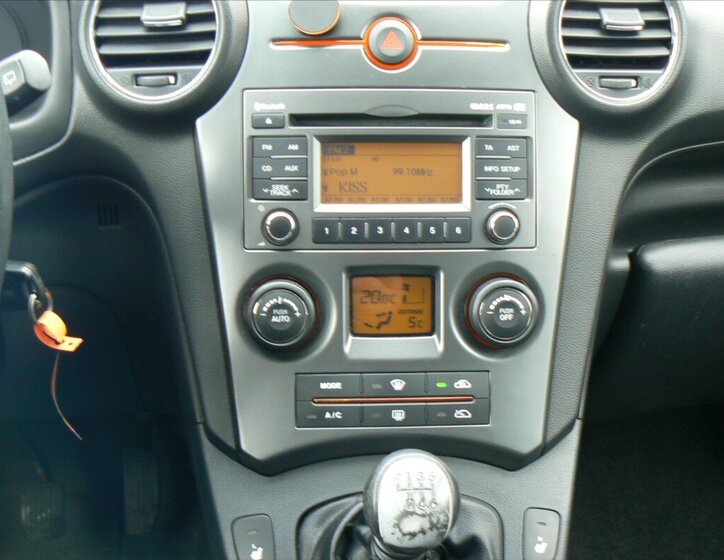 KIA Carens Hatchback 1,6 l 94 kw