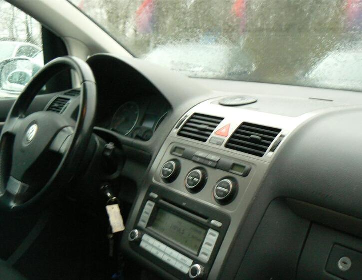 Volkswagen Touran 11