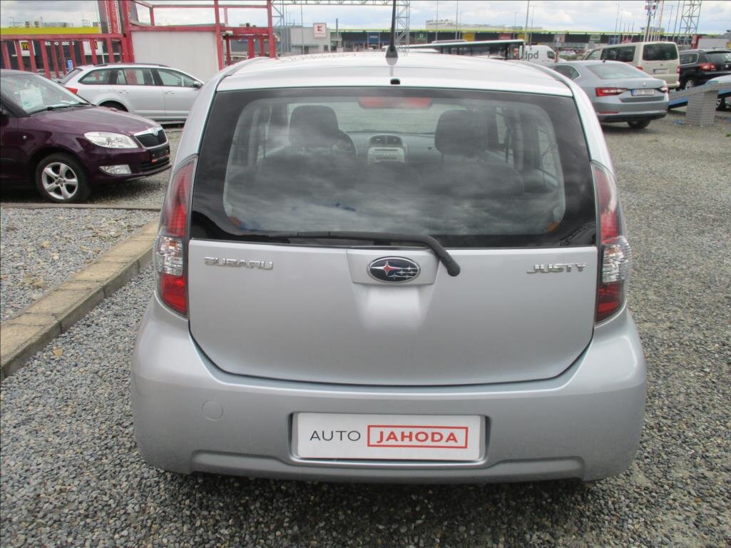 Subaru Justy Hatchback 998,0 51 kw