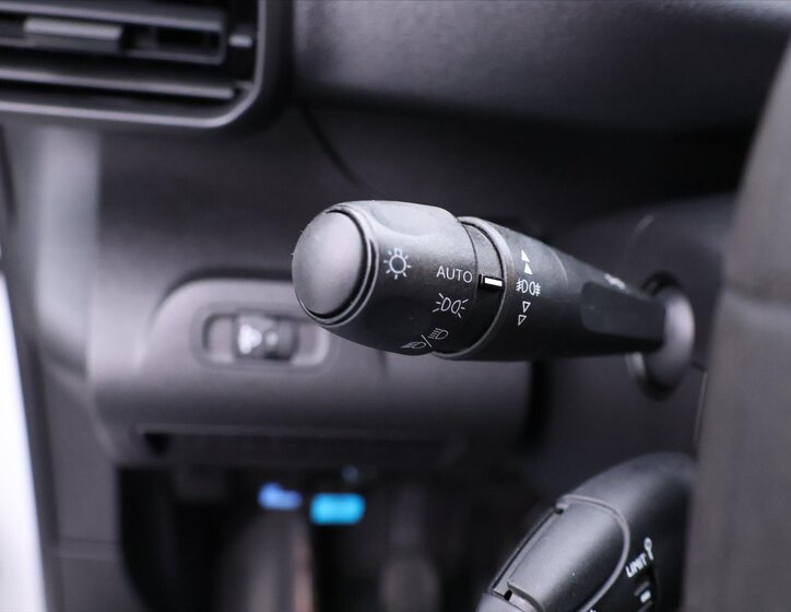 Peugeot Partner Ostatní 1,5 l 75 kw