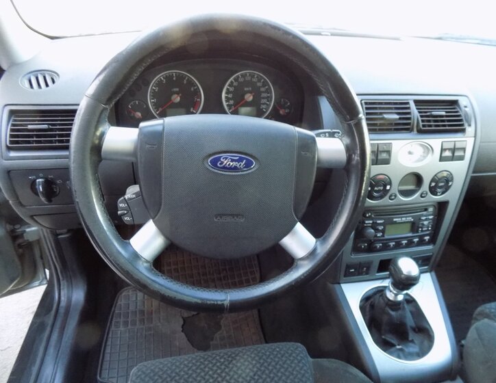 Ford Mondeo Kombi 2,0 l 107 kw
