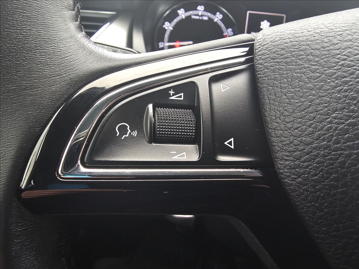 Škoda Rapid Hatchback 999,0 70 kw