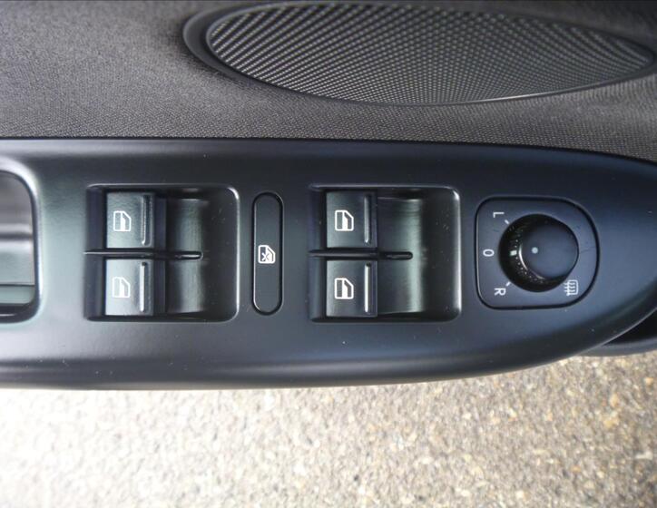 Volkswagen Golf Plus 8