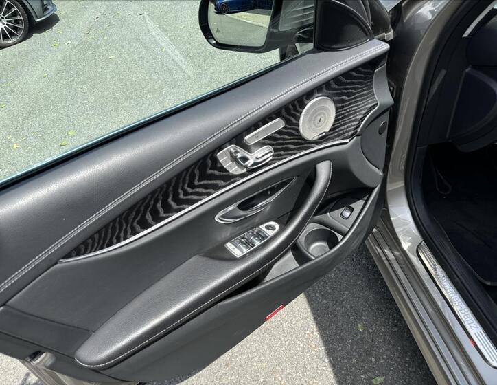 Mercedes-Benz Třídy E 15