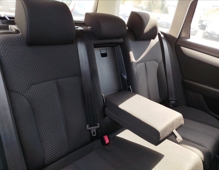 Volkswagen Passat Kombi 2,0 l 103 kw