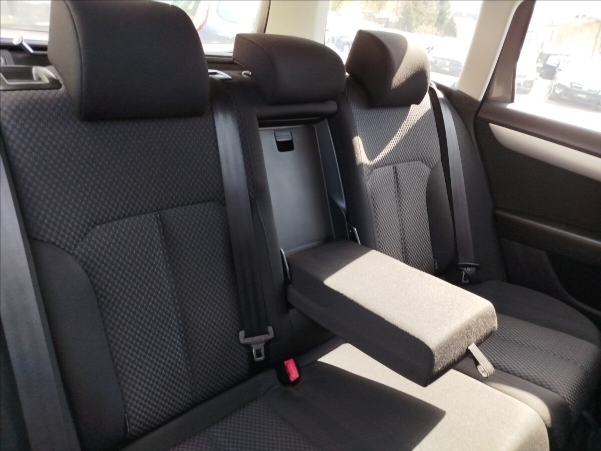 Volkswagen Passat Kombi 2,0 l 103 kw