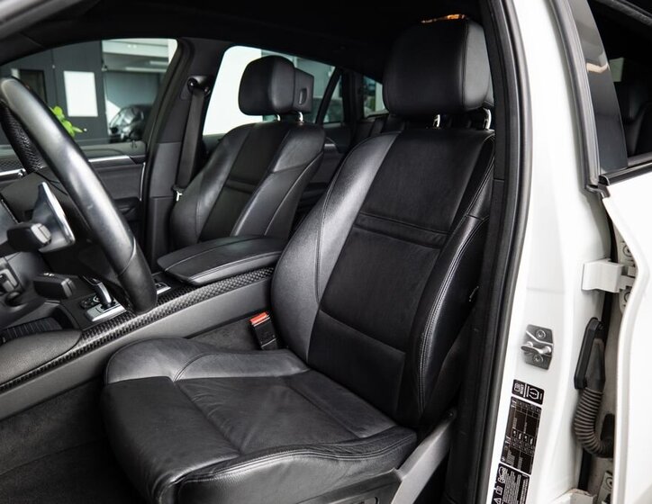 BMW X6 SUV / Terénní 3,0 l 180 kw