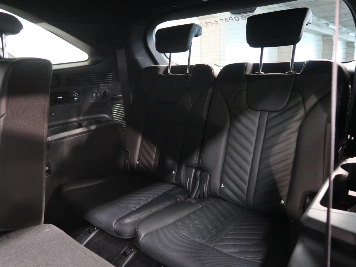 KIA Sorento SUV / Terénní 2,2 l 142 kw