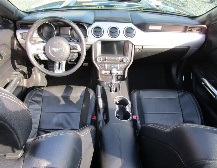 Ford Mustang Kabriolet 2,3 l 231 kw