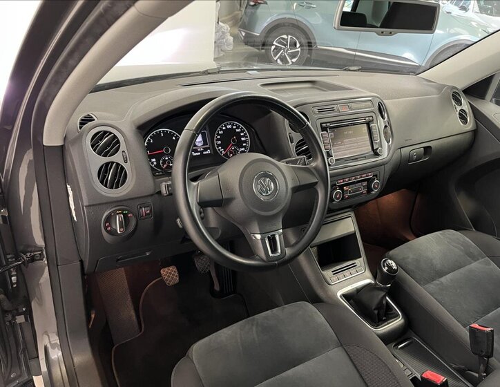 Volkswagen Tiguan 6