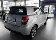 Toyota Urban Cruiser 6