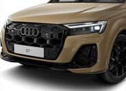 Audi Q7 4
