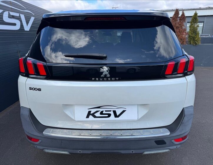 Peugeot 5008 SUV / Terénní 2,0 l 110 kw