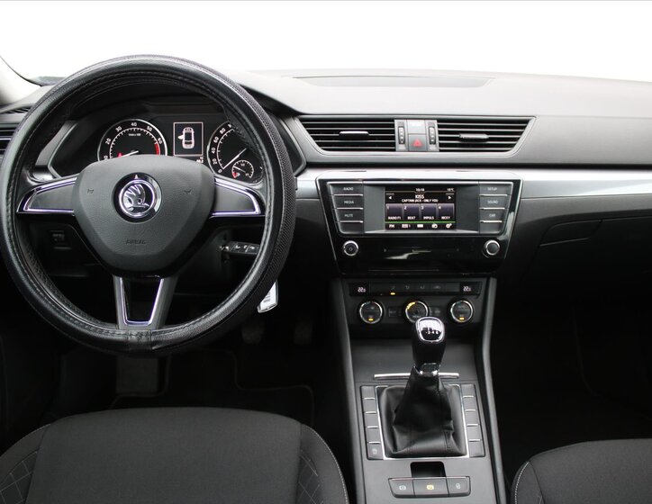 Škoda Superb Kombi 1,4 l 110 kw